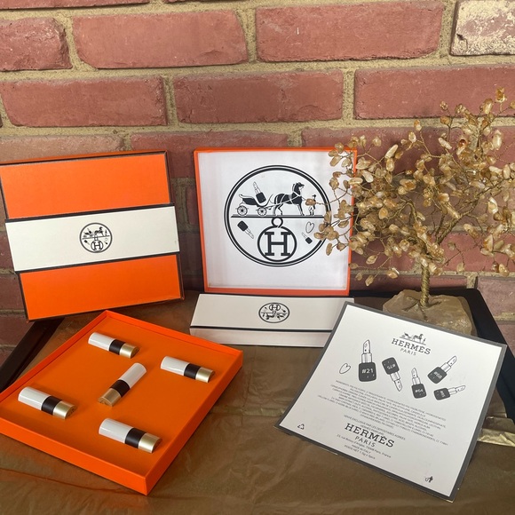 🔥Hermès 🔥Orange and White 🔥Lipstick Set.🔥 - Picture 3 of 5